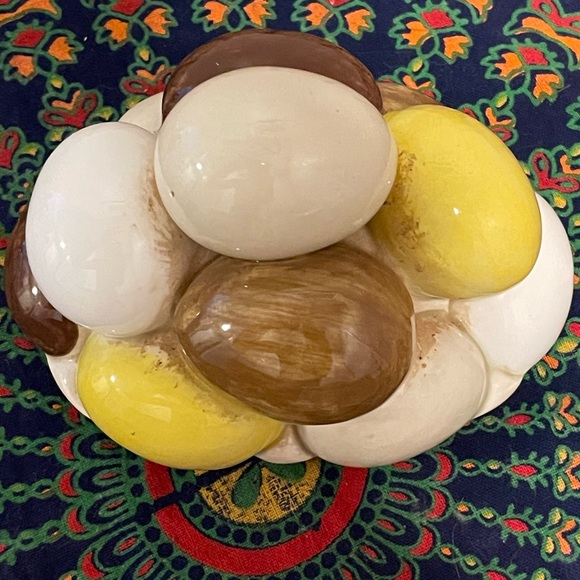 Vintage Armbee made in Japan ceramic egg basket with lid. EUC!! - Picture 9 of 16